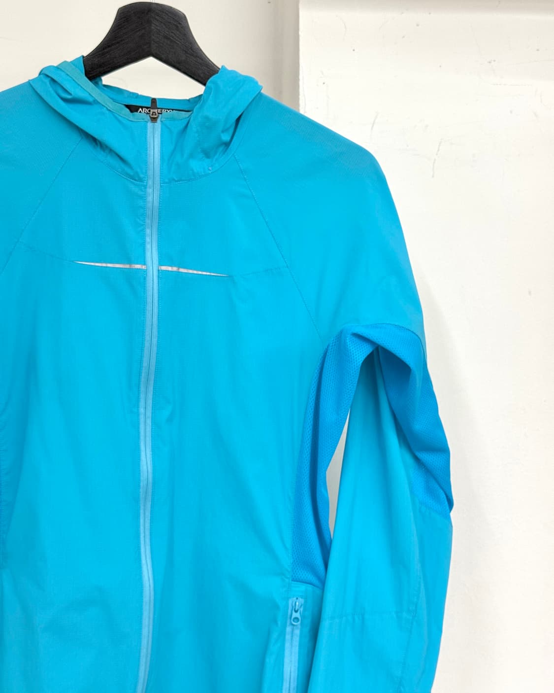 아크테릭스 블루 테크니컬 쉘 자켓 상품이미지4
