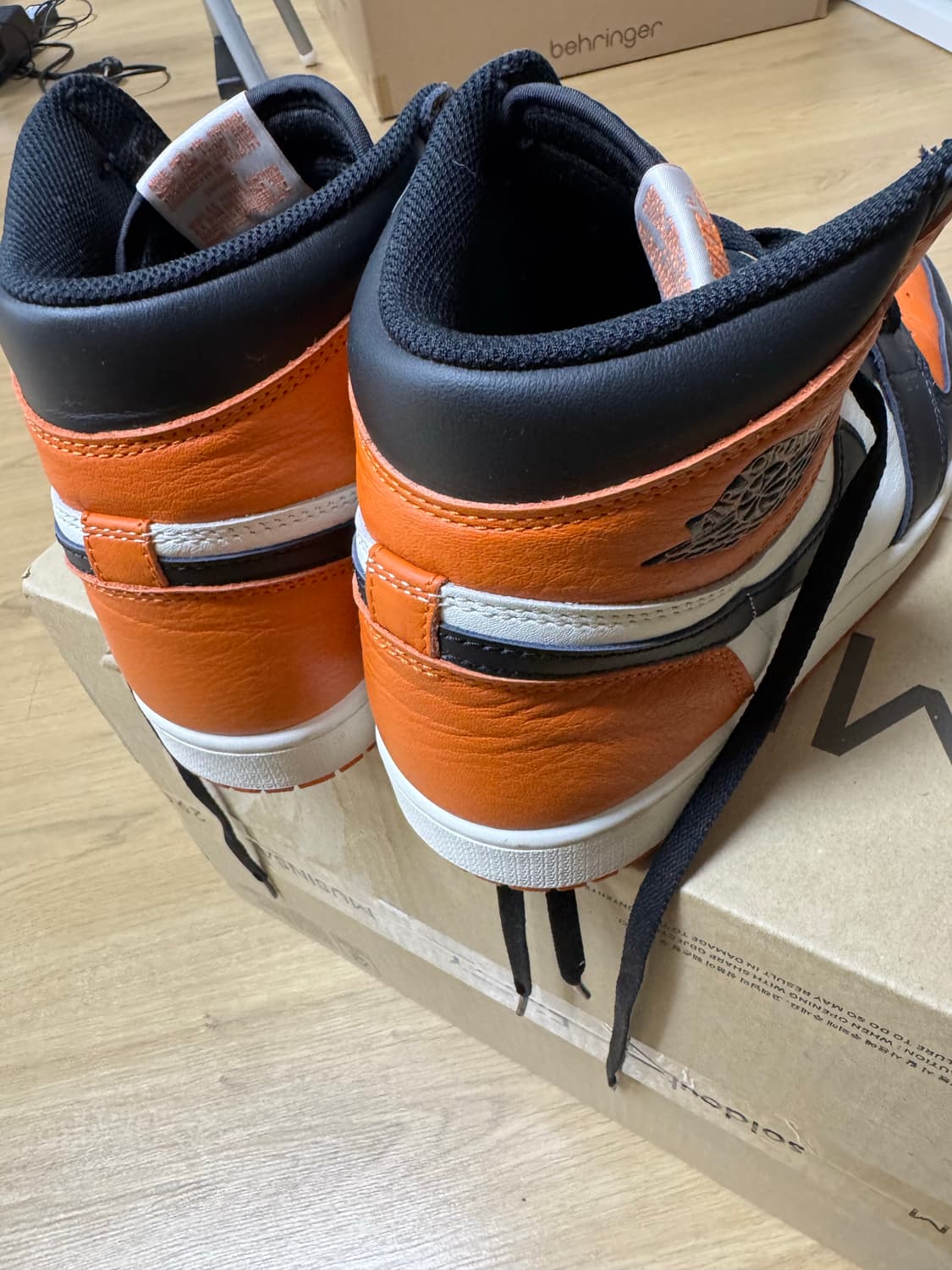 [290] 나이키 조던1 하이 쉐터드백보드 2025 상품이미지3