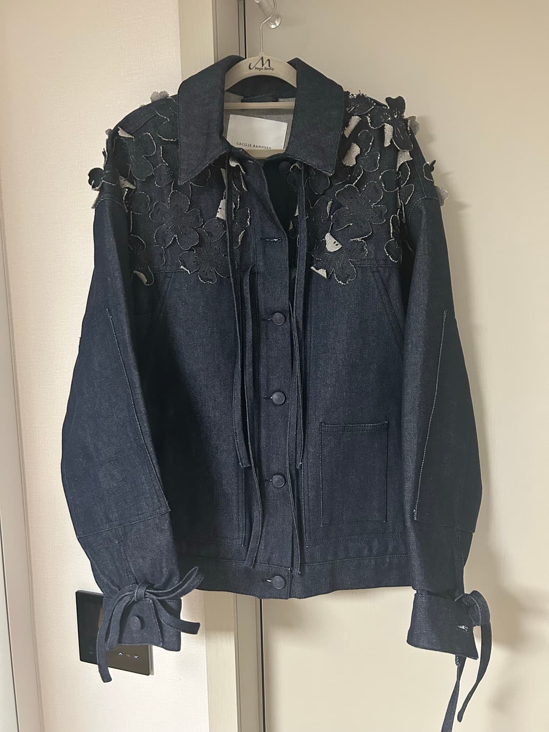 세실리아 반센 트러커 상품이미지1