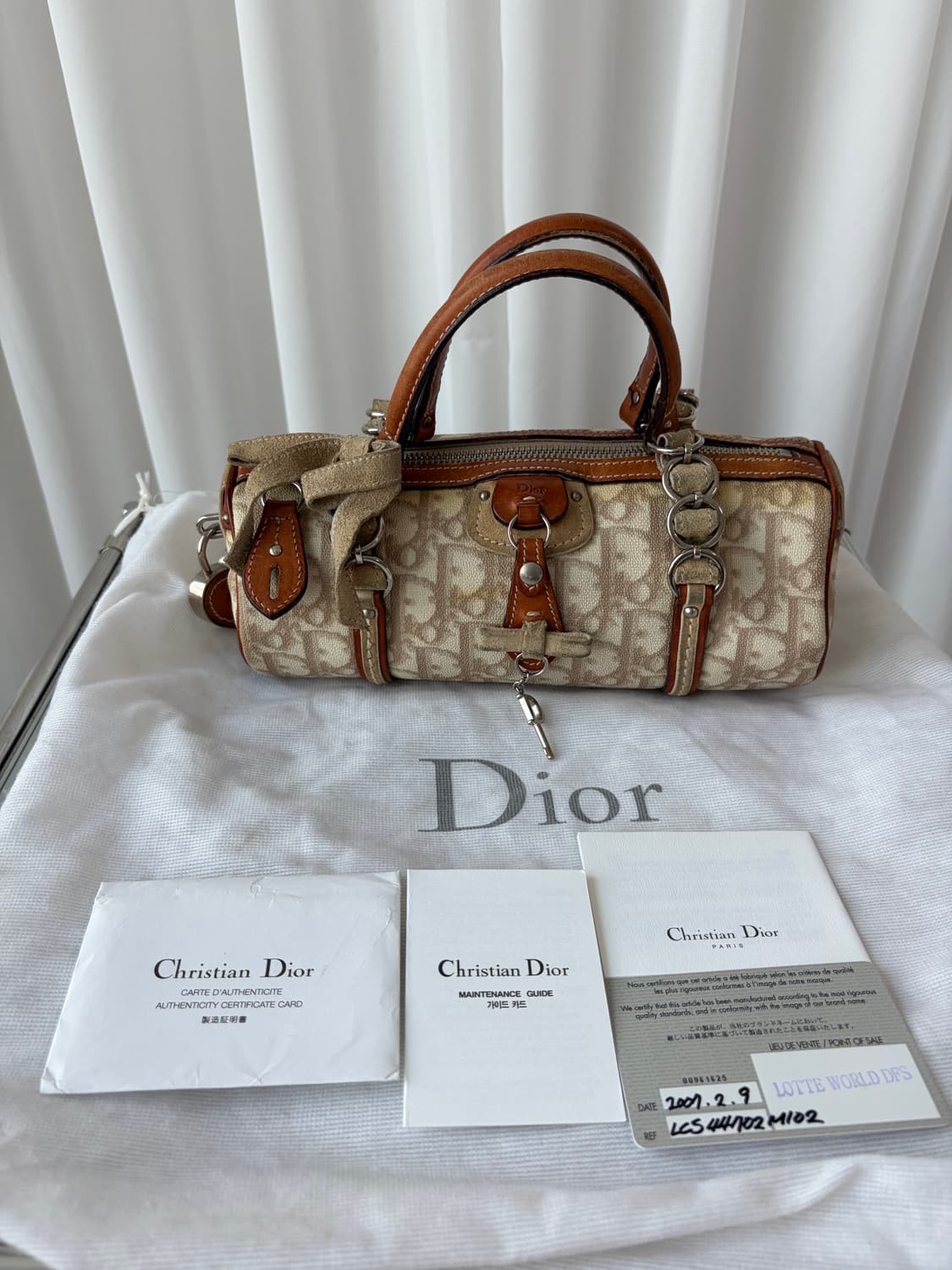 디올 로맨틱 트로터 하트 참 숄더백 상품이미지2