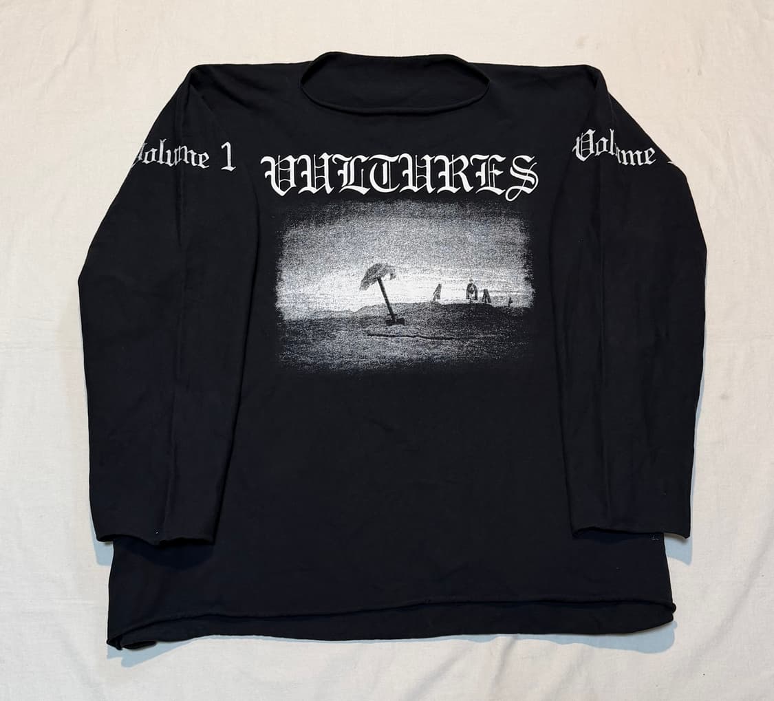 이지 벌쳐스 2 칸예 롱슬리브 티셔츠 블랙 상품이미지1