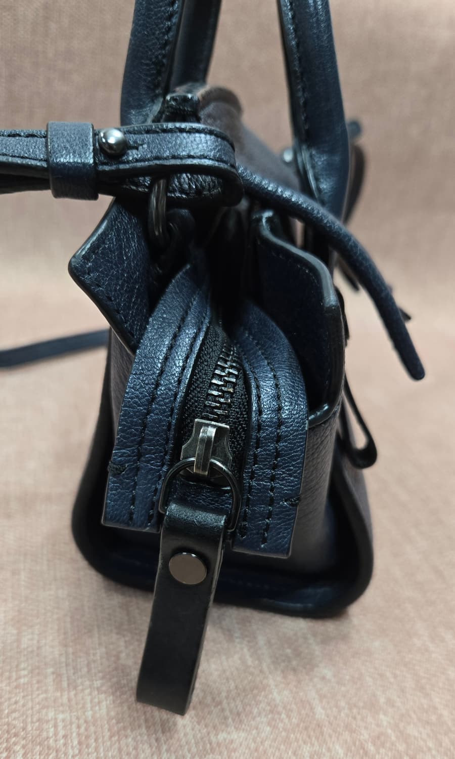 캘빈클라인진 Cara 카라 스몰 토트 사첼백 상품이미지3