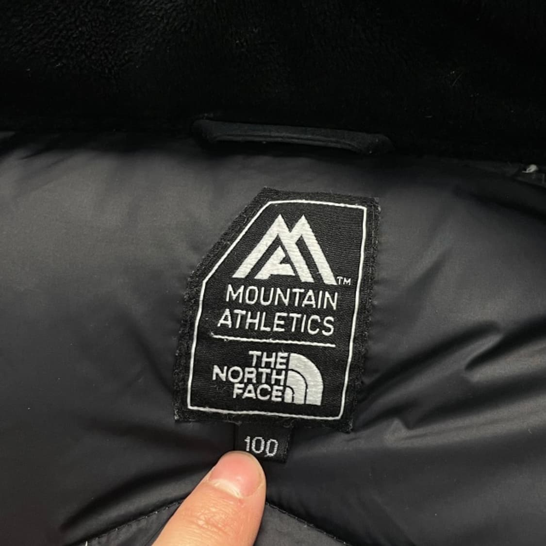 100 노스페이스 경량패딩 상품이미지3