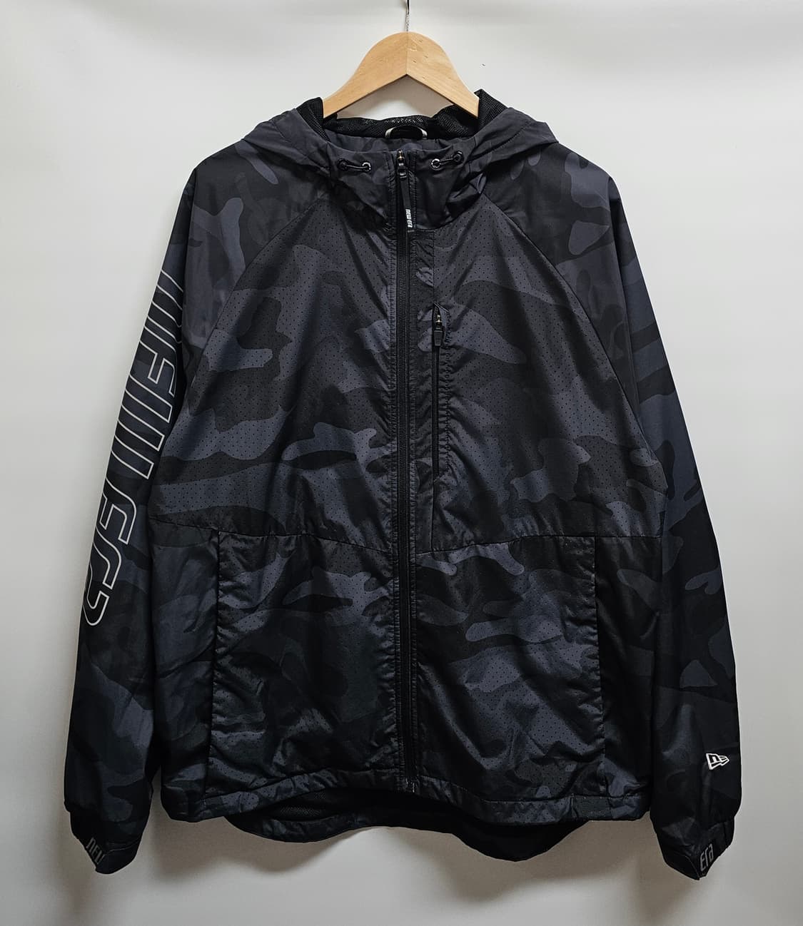 뉴에라 카모 바람막이 후드 자켓 XL 상품이미지1