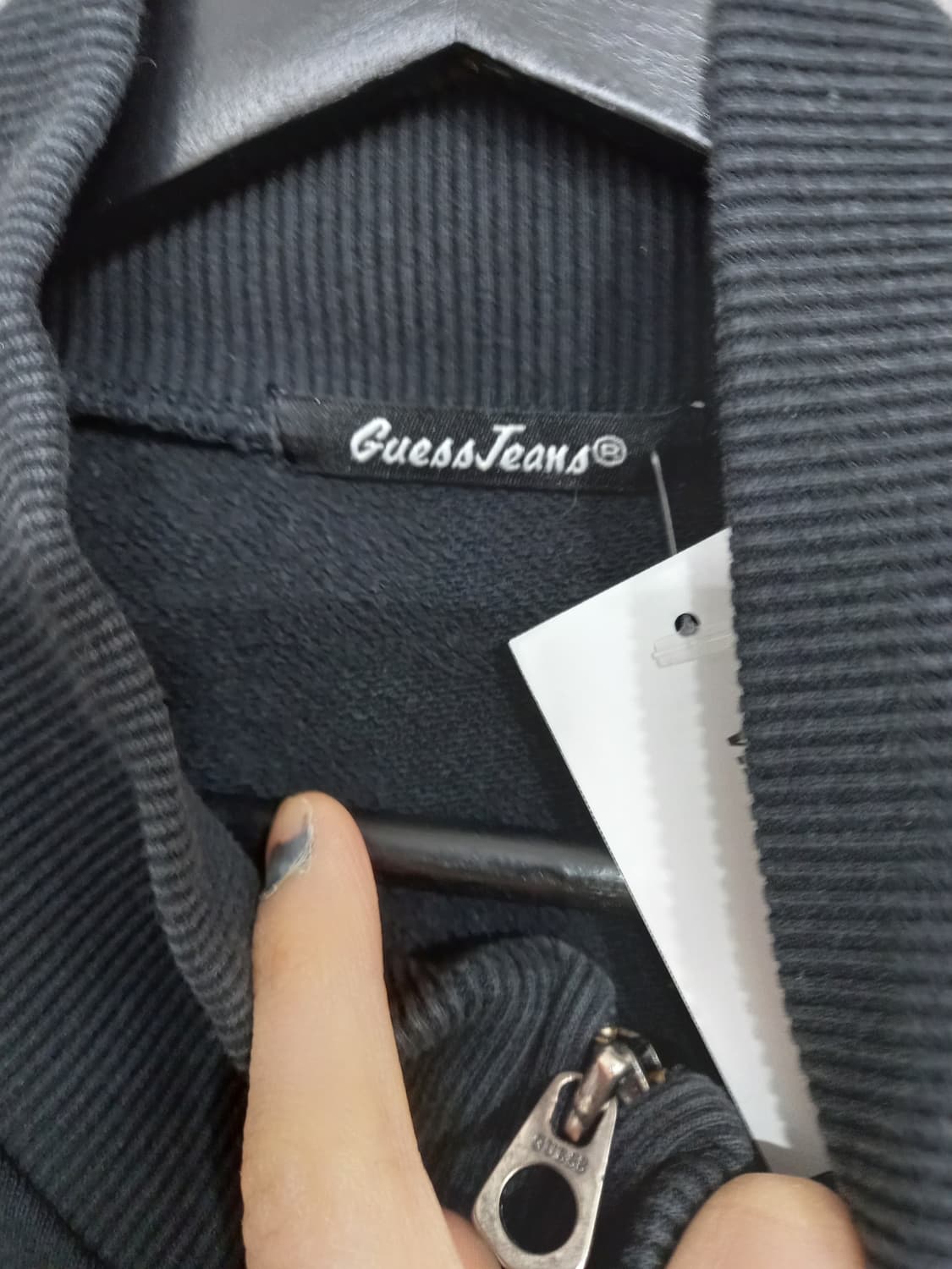 게스 집업 상품이미지2