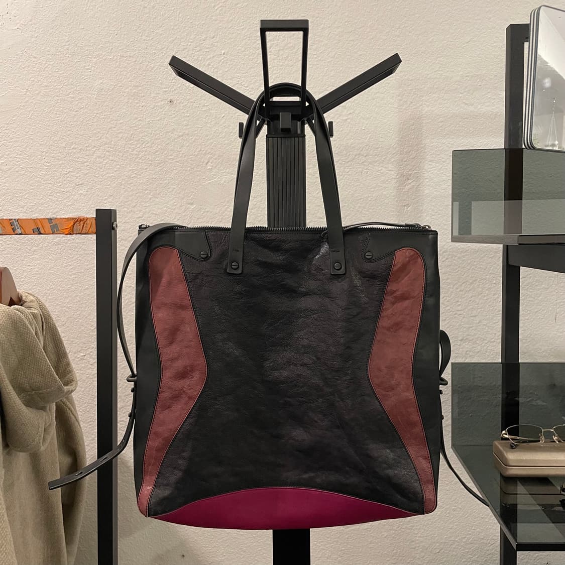 디젤 패널 디테일 레더 크로스백/토트백 상품이미지3