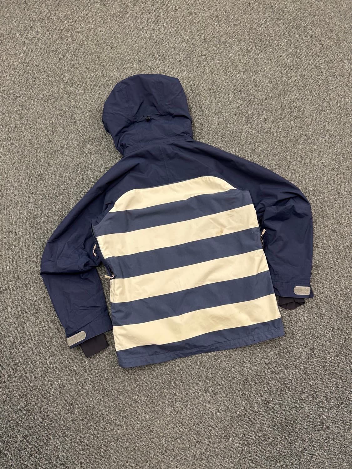 헬리한센 빈티지 스트라이프 네이비 투웨이 바람막이 상품이미지5