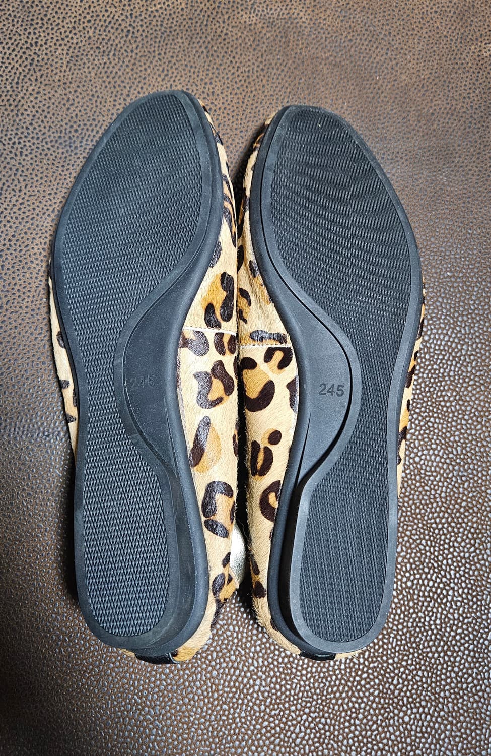 le CORMANG 레오파드 송치 플랫슈즈( 245)새상품 상품이미지3