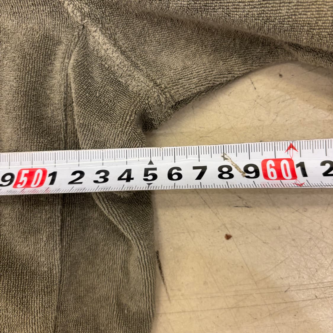 엄브로 벨루어 스몰로고 반집업 맨투맨 상품이미지6