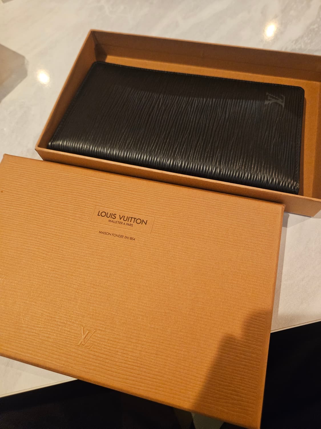 루이비통 에피 장지갑 상품이미지3