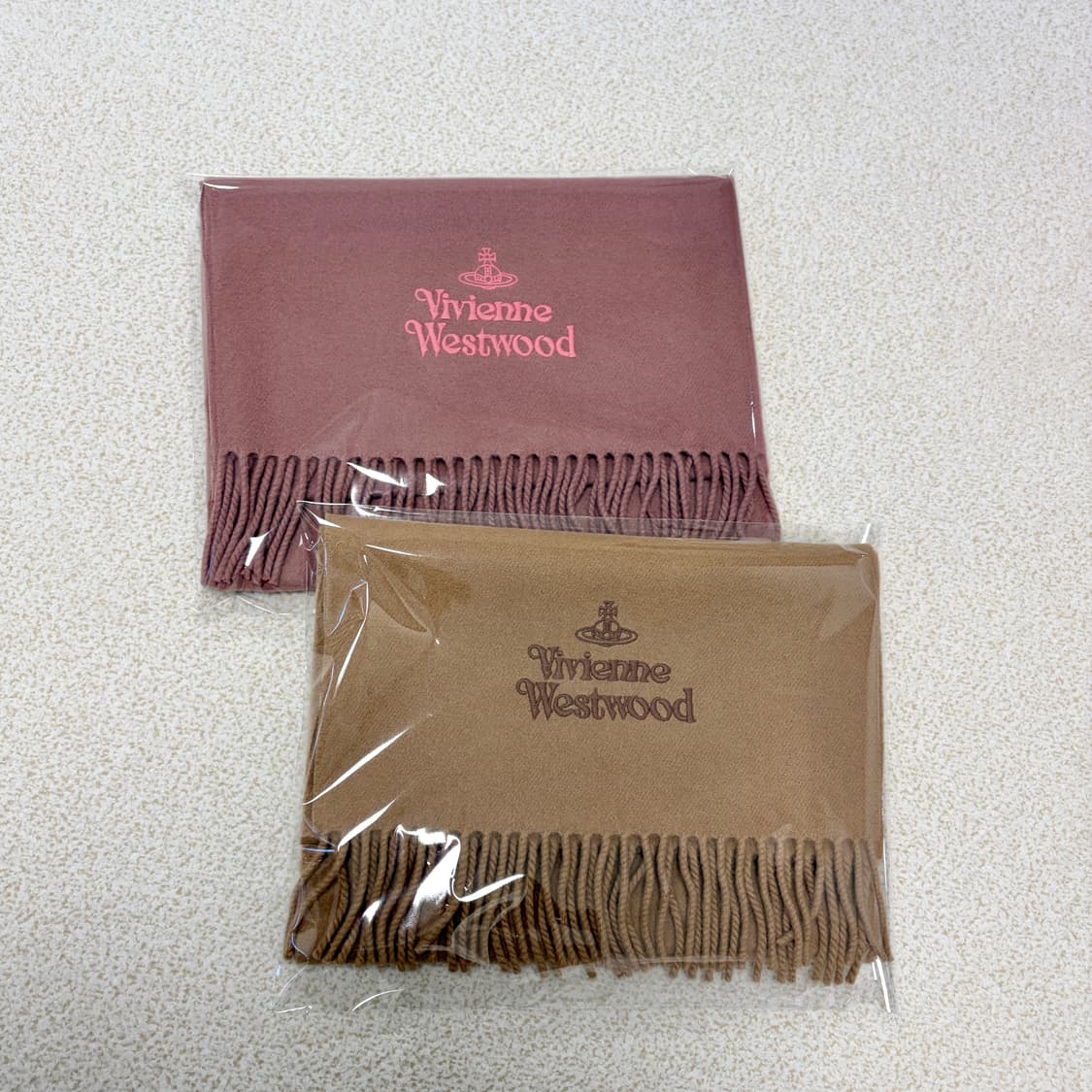 비비안웨스트우드 핑크 울 머플러 상품이미지1