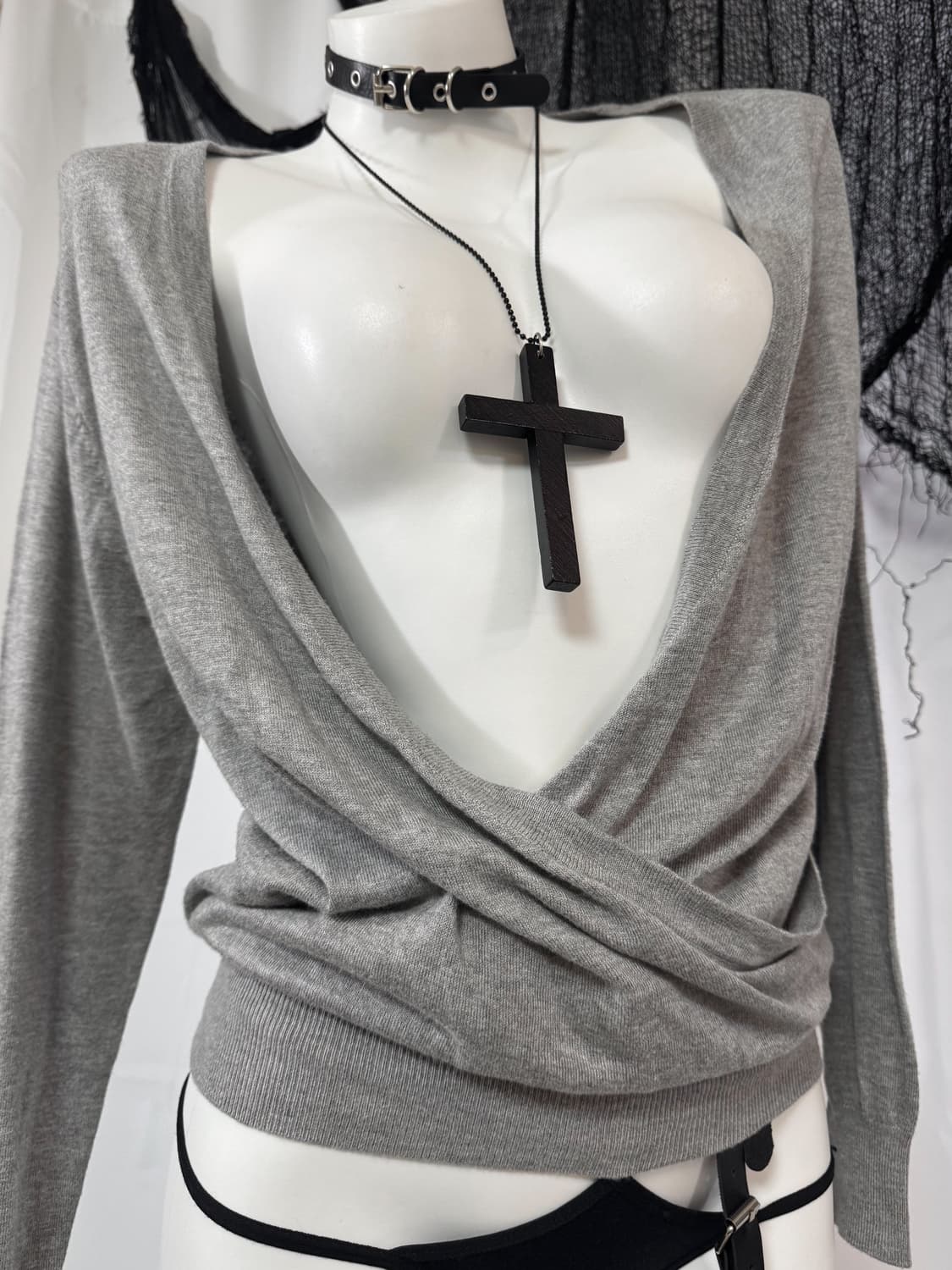 gray detail knit  상품이미지2