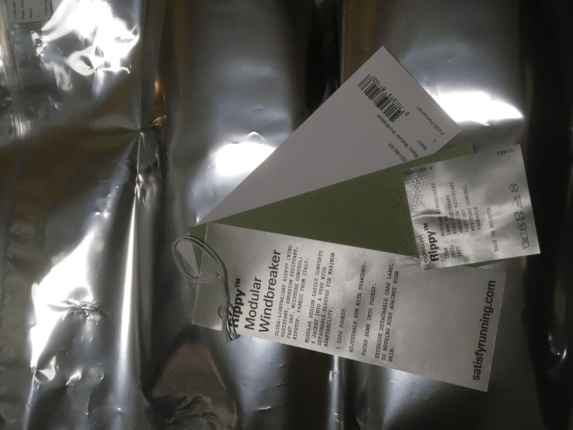 새티스파이 리피 바람막이 블랙 판매합니다 상품이미지10