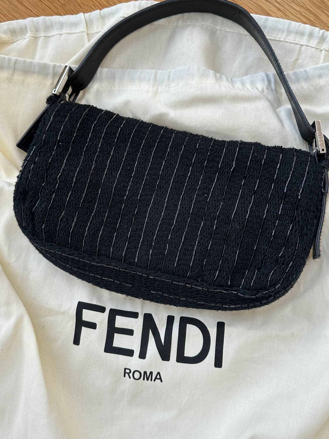 펜디 바게트 빈티지 블랙 글리터 비즈  상품이미지2