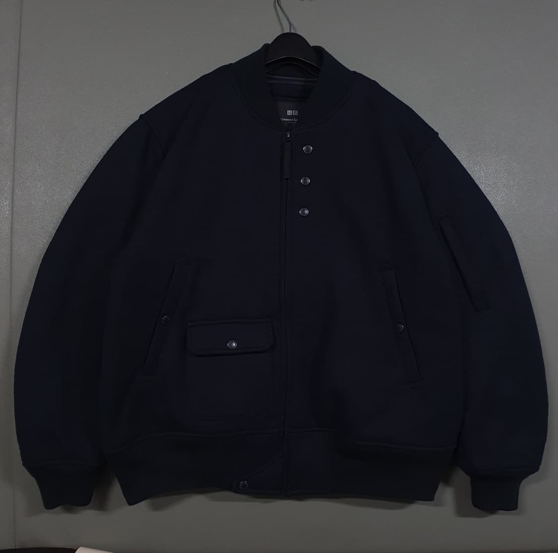 새제품급 L) 유니클로 엔지니어드가먼츠 엔가 퍼프테크 블루종 자켓 네이비 상품이미지1