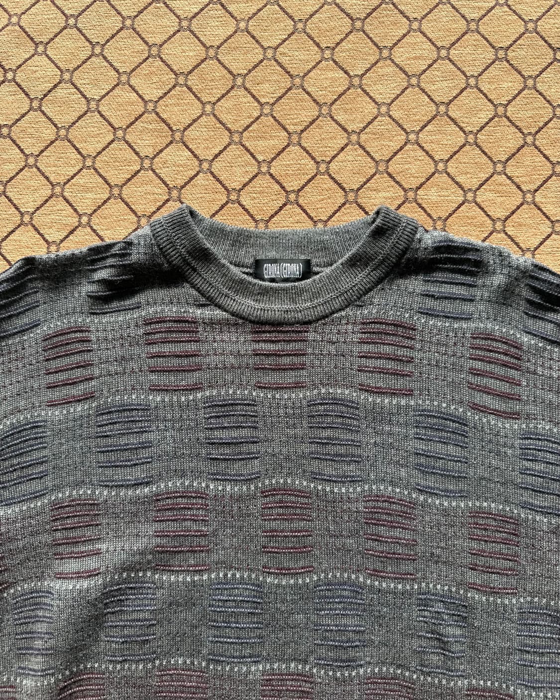 그레이 디테일 니트 상품이미지1