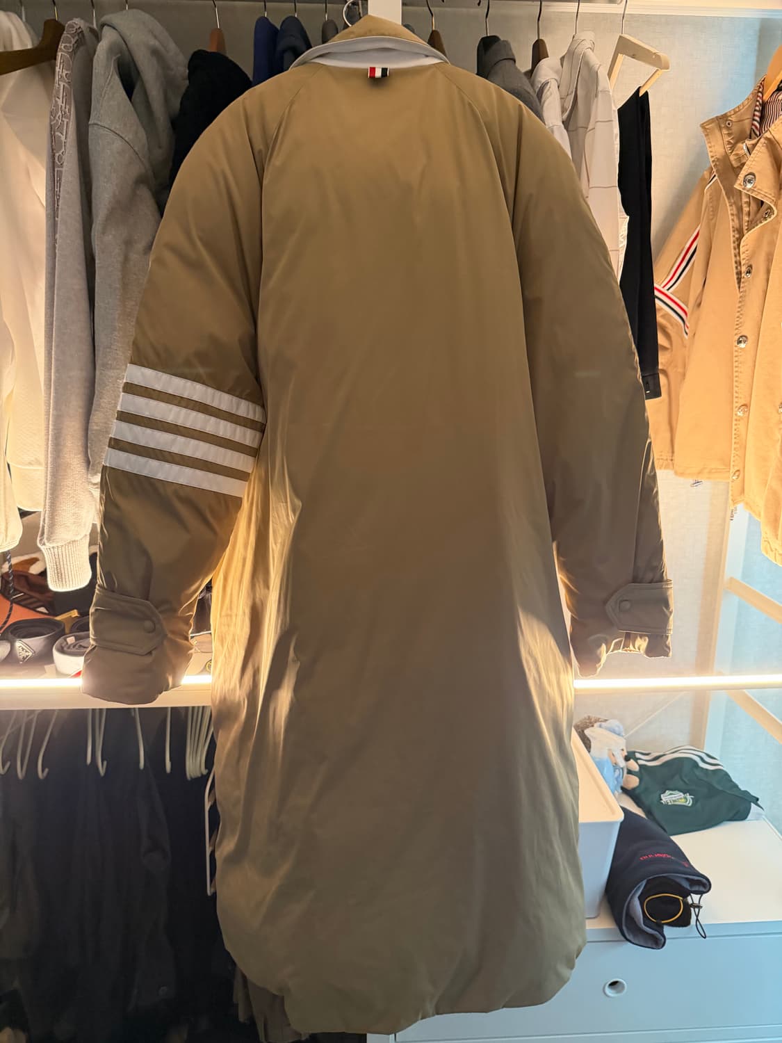 톰브라운 풋볼 폴리 트윌 4선 패딩 카키 0사이즈 상품이미지2