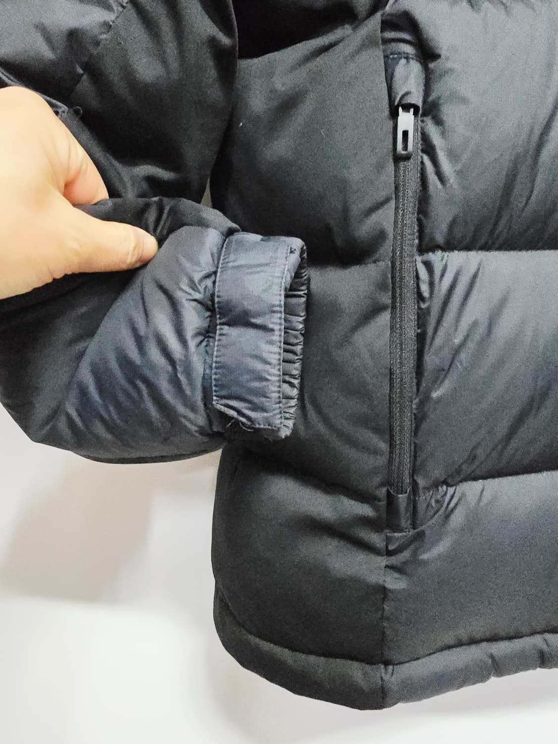 아디다스 블랙 다운패딩 점퍼105 상품이미지3