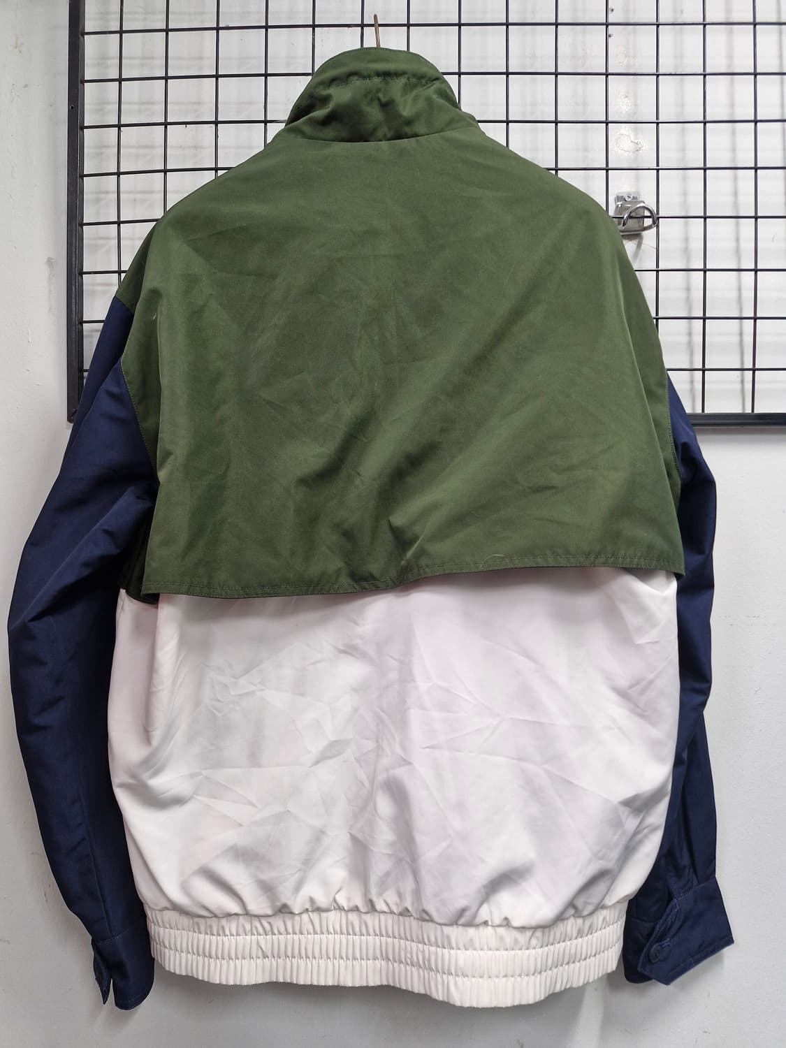 105XL 라코스테 컬러블럭 바람막이 자켓. 상품이미지6