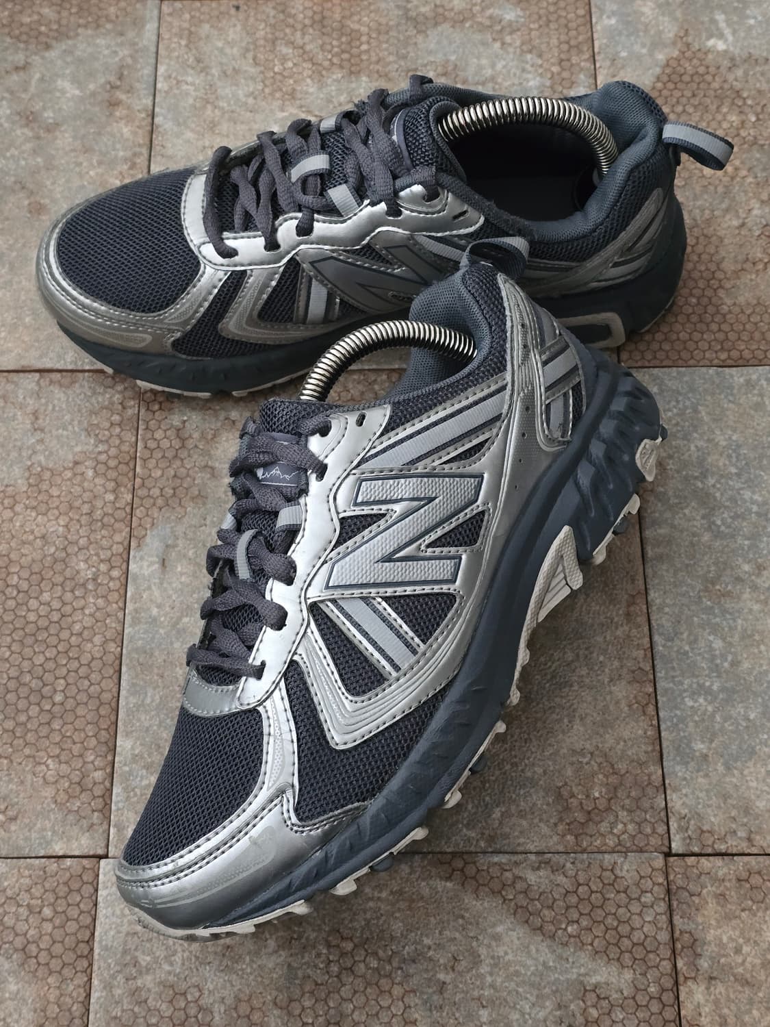 (230)뉴발란스 410 v5 블랙 실버 상품이미지3