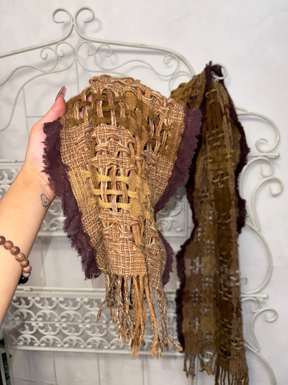 Mixed brown grunge net knit muffler 상품이미지3