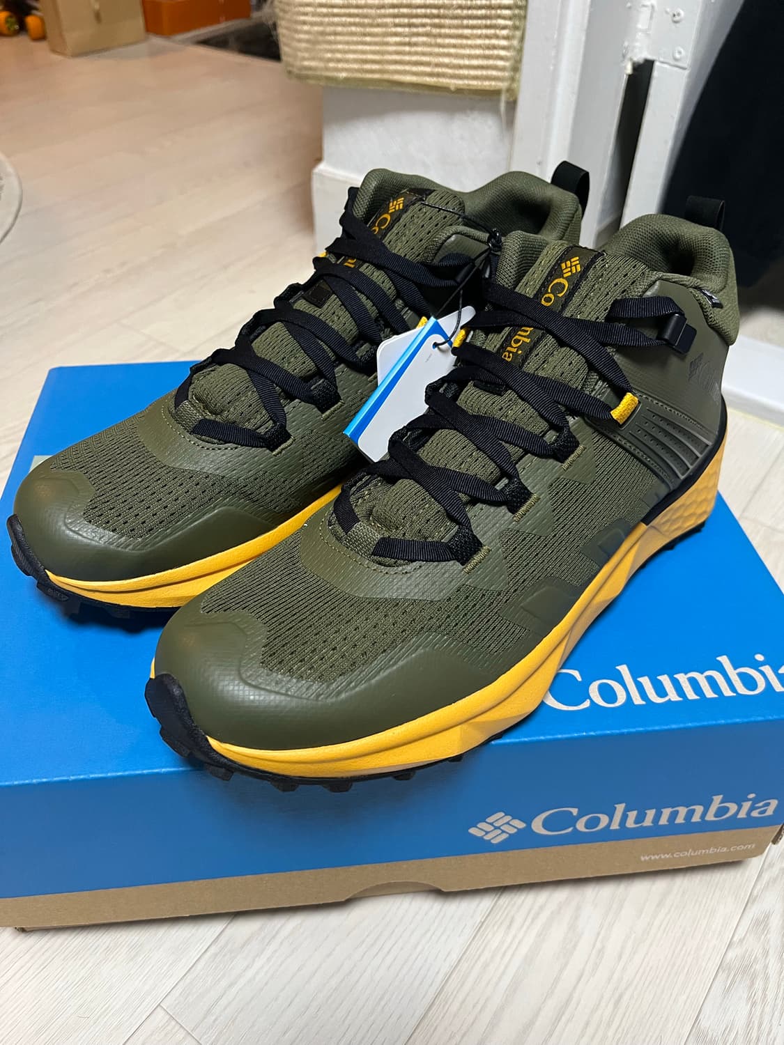 컬럼비아 / 등산화 Facet 75 Mid  Outdry / 280 상품이미지1