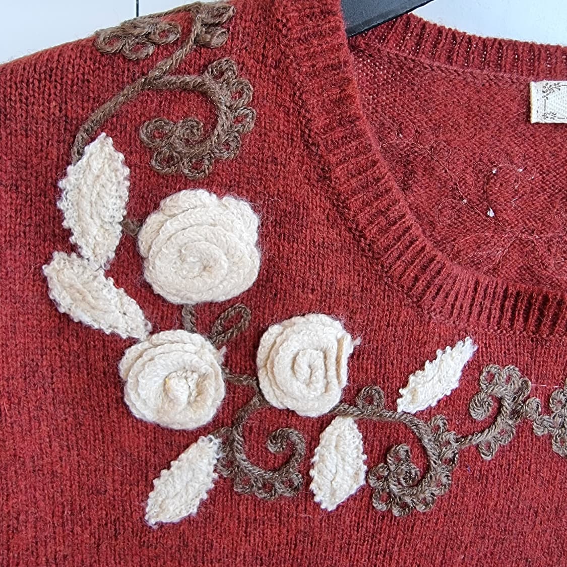 Earth music&ecology 꽃 자수 니트 상품이미지2