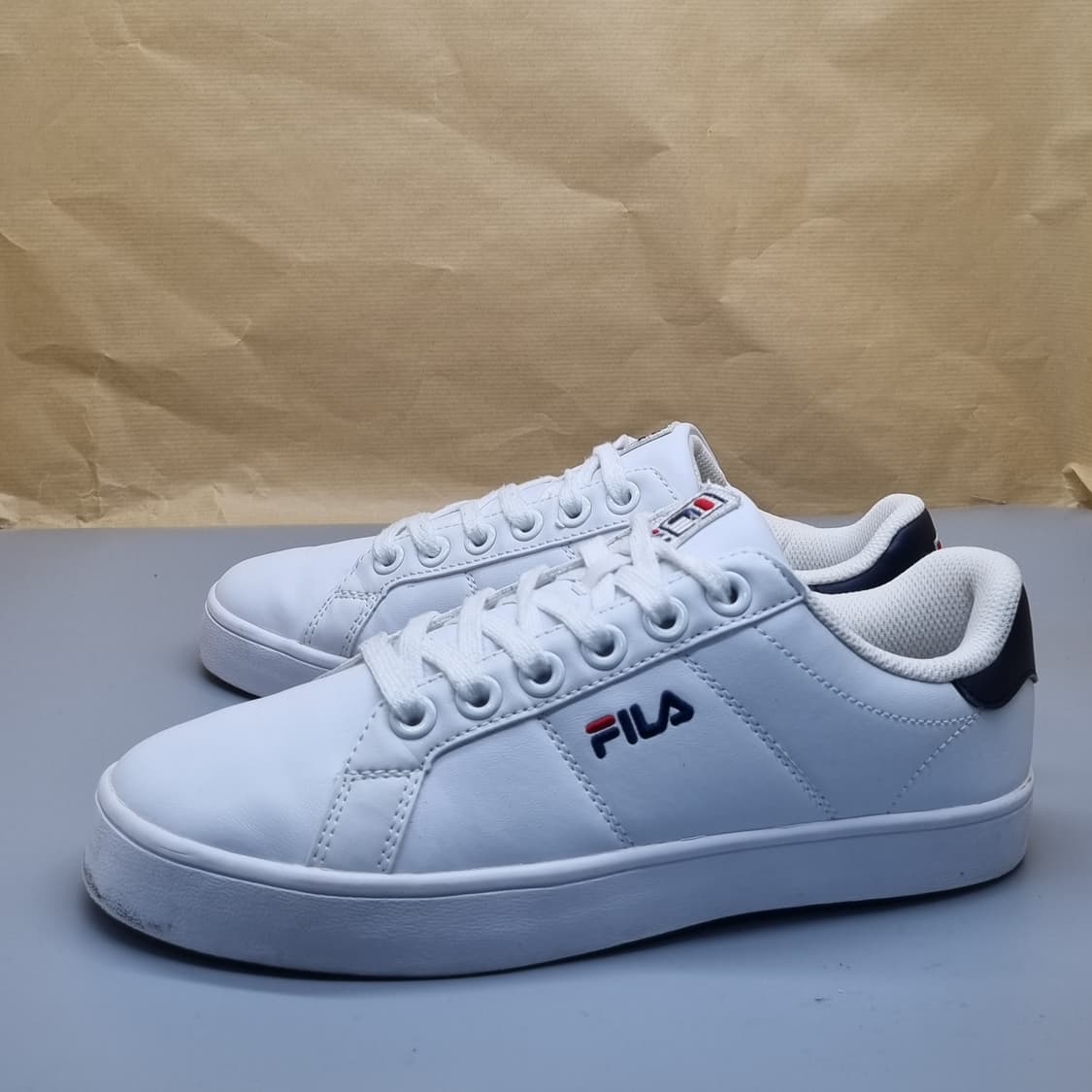 휠라 코트 디럭스 운동화255 상품이미지1