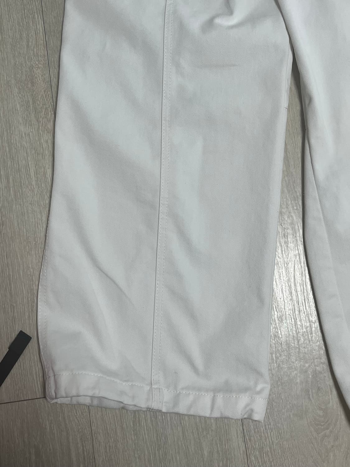 아캄 Knee Pin-tuck Printed Denim Pants (Wh 상품이미지6