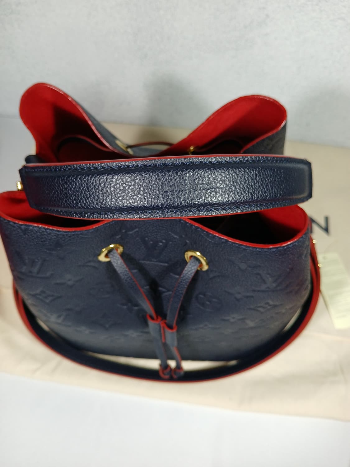 루이비통 앙프렝뜨 네오노에MM 버킷백 M45306 상품이미지10