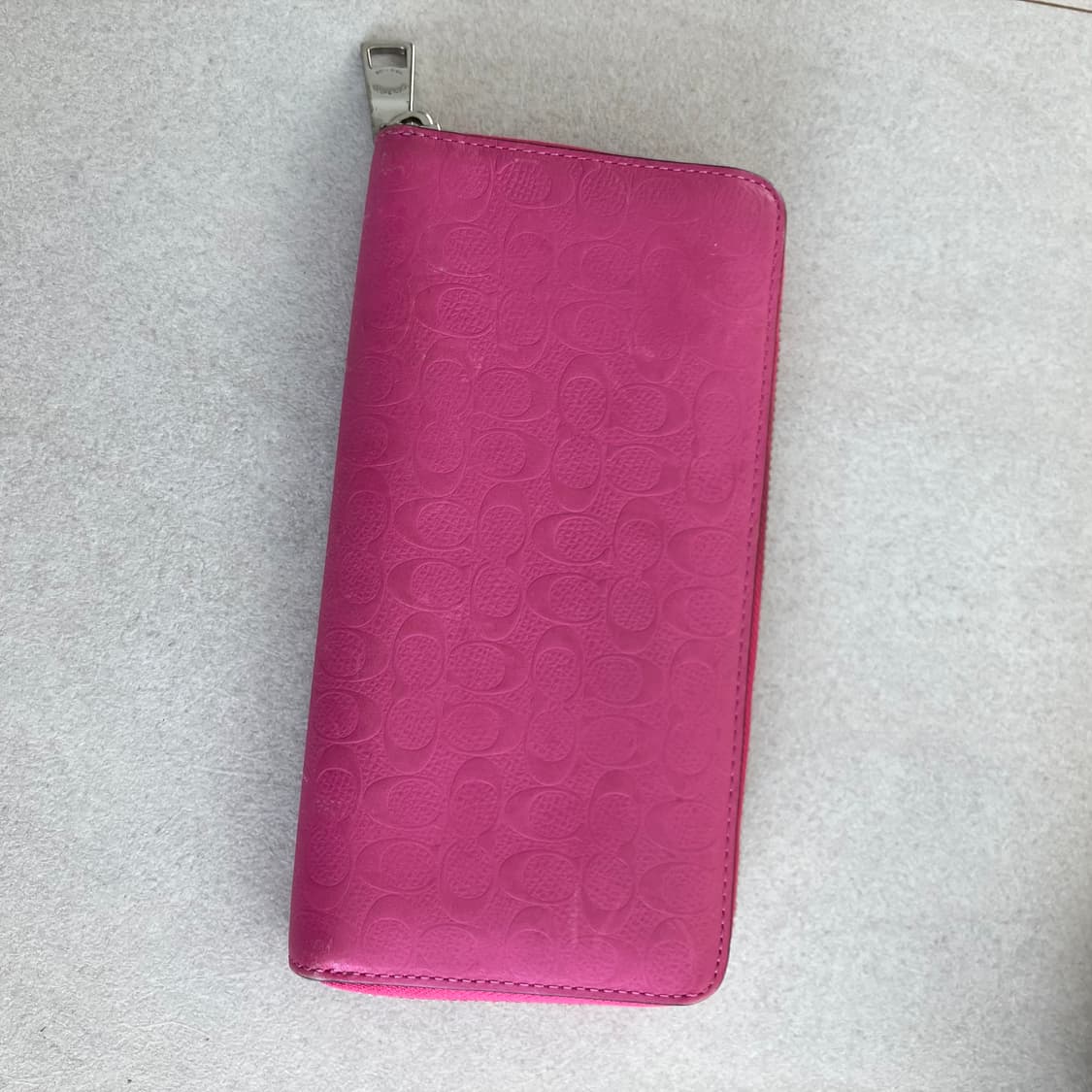 코치 핫핑크 장지갑 상품이미지2