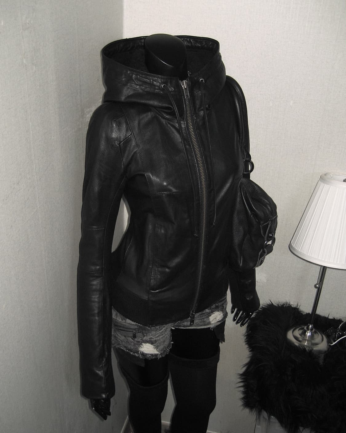 Moussy 마우지 하이넥 양 가죽 쉽스킨 후드 레더 자켓 집업 상품이미지3