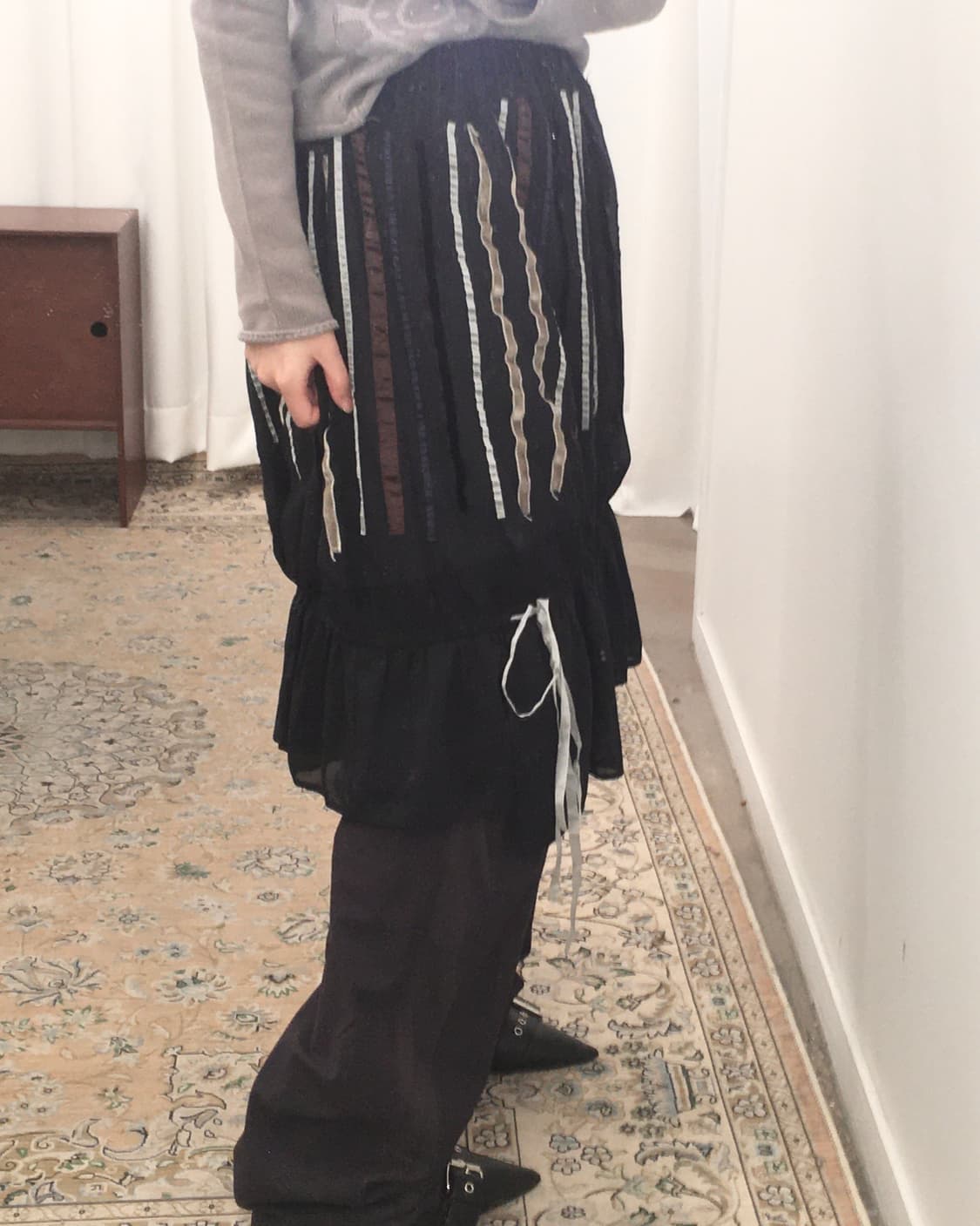 블랙 패턴 미디 스커트 상품이미지2