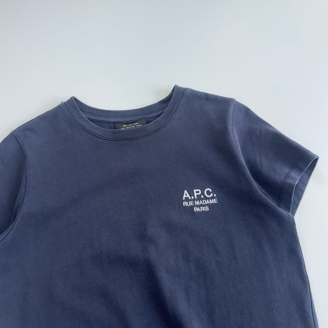 A.P.C 아페쎄 스몰로고 네이비 반팔 상품이미지4