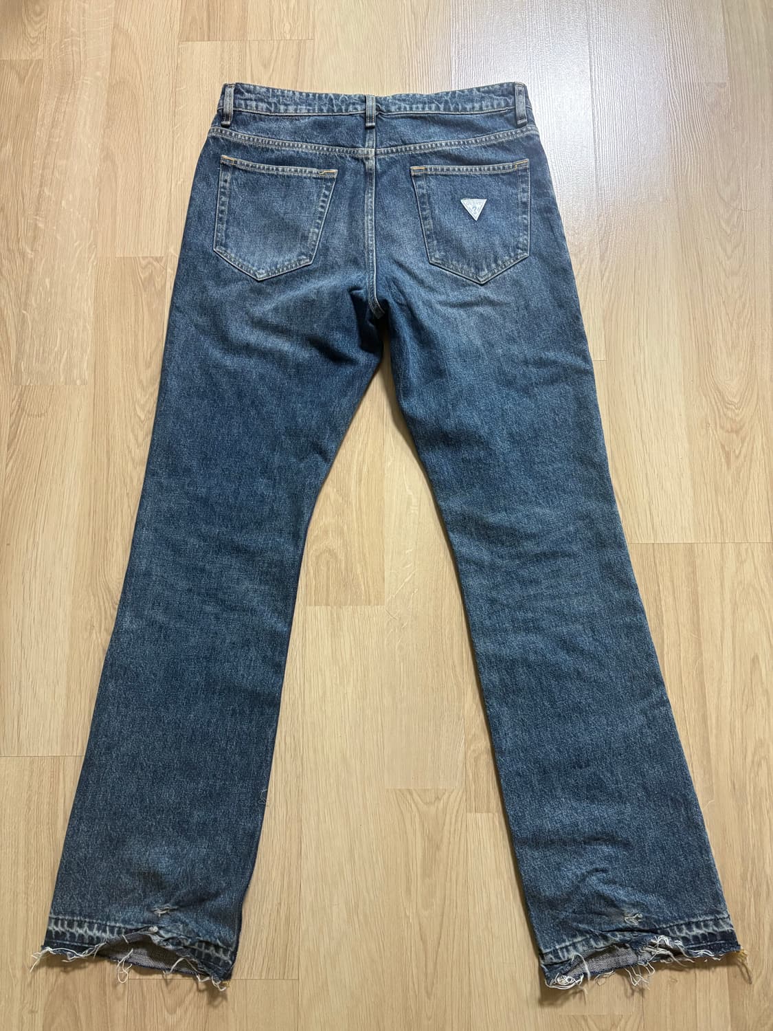 Guess USA 미드라이즈 플레어 데님 팬츠 30 상품이미지3