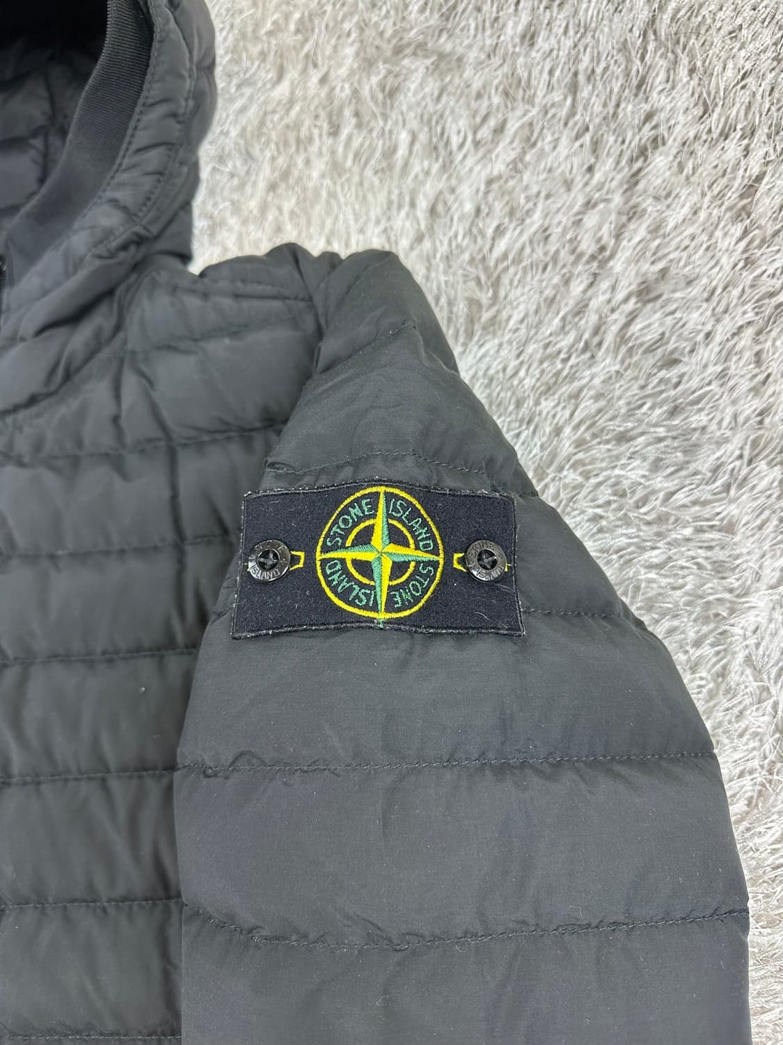 [S] 정품 스톤아일랜드 21FW 와펜 텔라 블렌드 경량패딩 자켓 블랙 상품이미지3