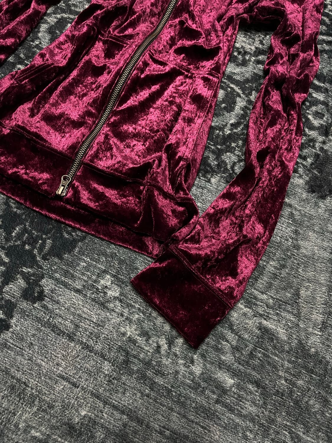 Tornado mart 00s violet velour hoodie 상품이미지5