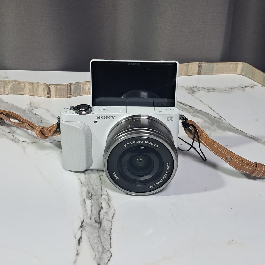 상태좋은! 소니 알파 NEX-3N 바디 /16-50mm 렌즈 상품이미지2