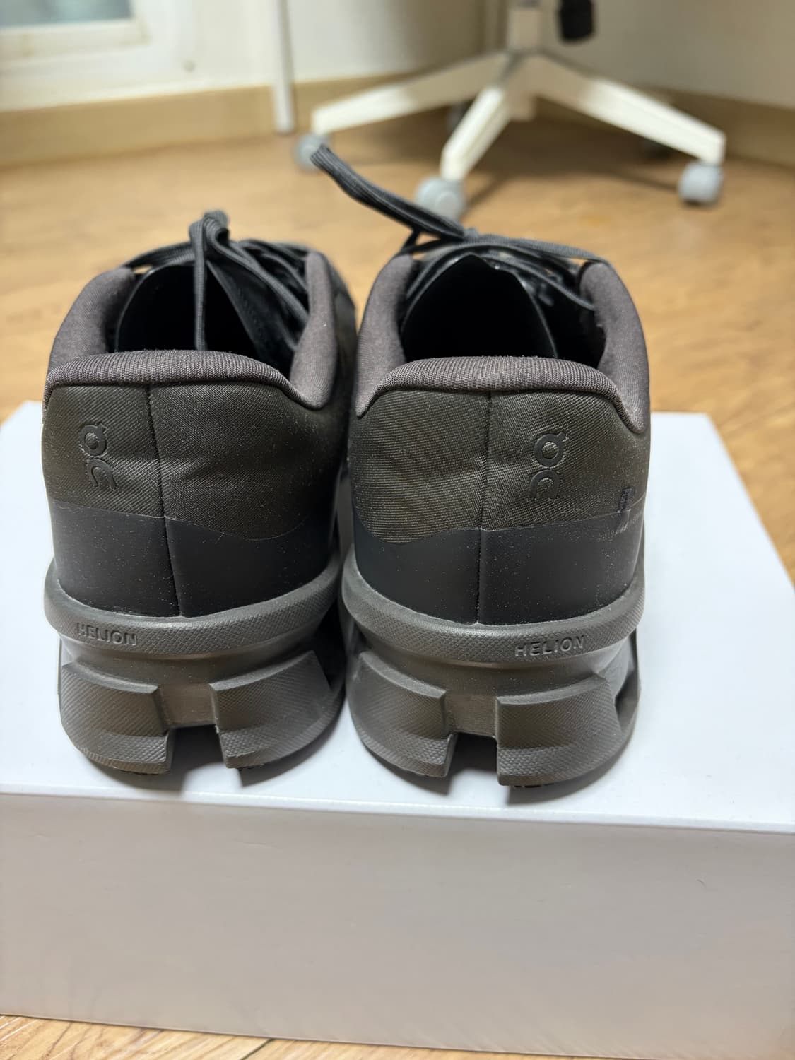 온러닝 파프 클몬2 275 팝니다 상품이미지3