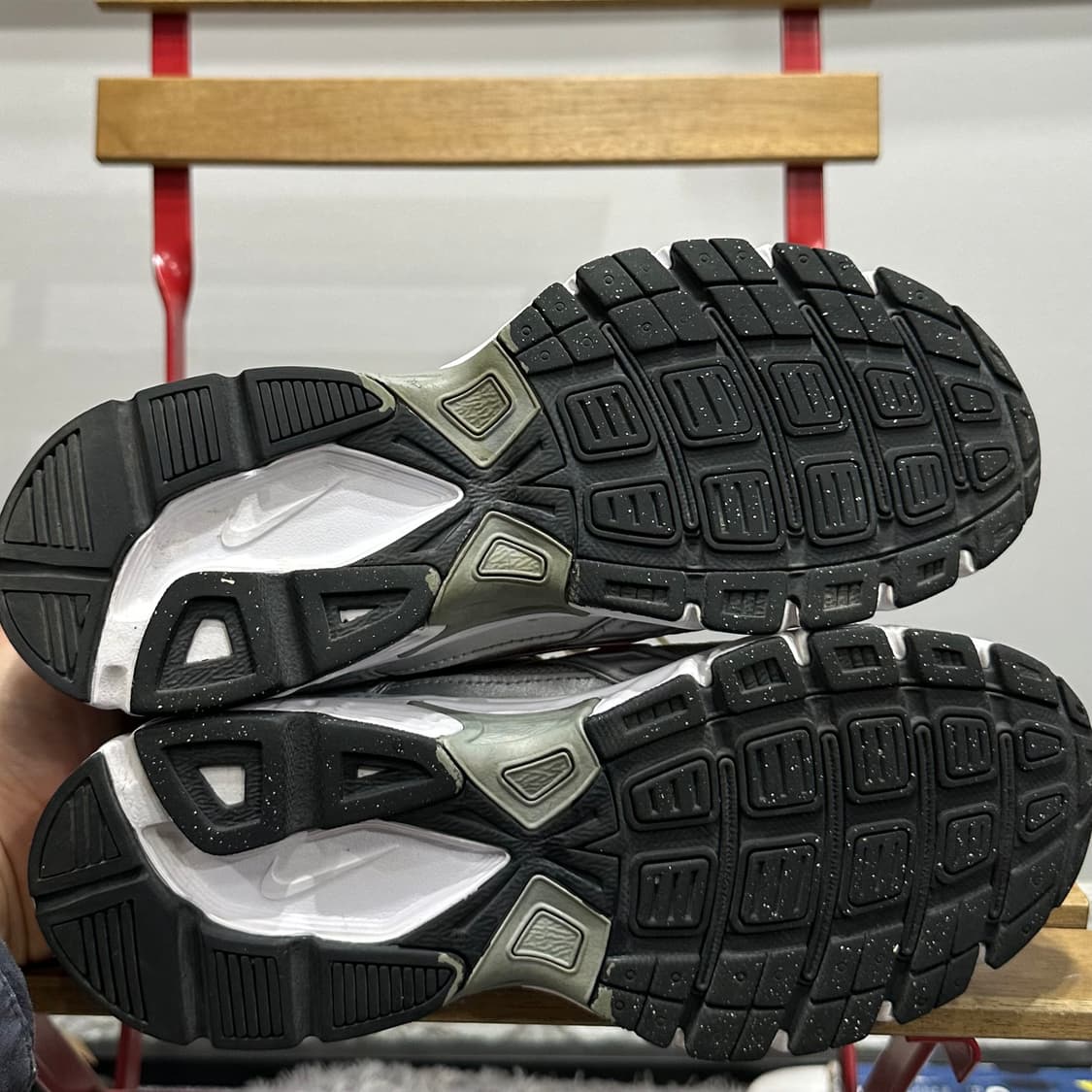 250) 나이키 운동화 남녀공용 신발 이니시에이터 메탈 핑크  상품이미지6