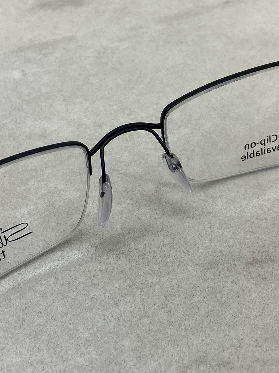 B43 실루엣 Silhouette 초경량 블랙 스퀘어 반무테 안경 상품이미지4