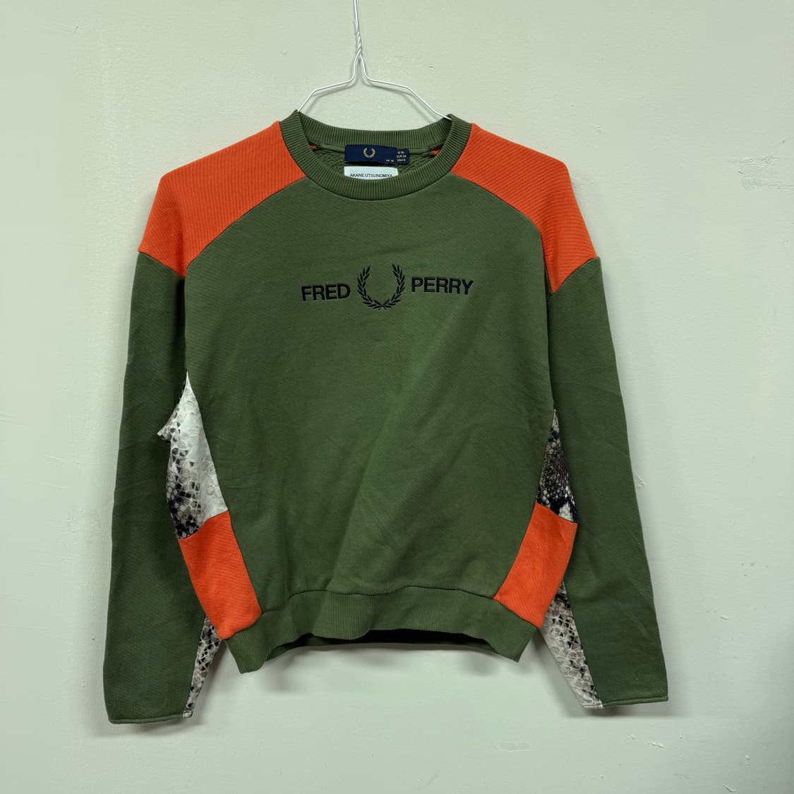프레드페리 아카네우츠노미야 스웻셔츠  상품이미지1