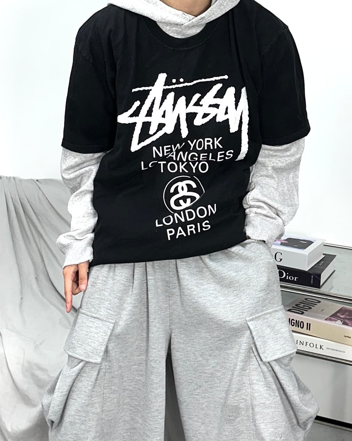 스투시 블랙 월드투어 반팔티 XL 상품이미지2