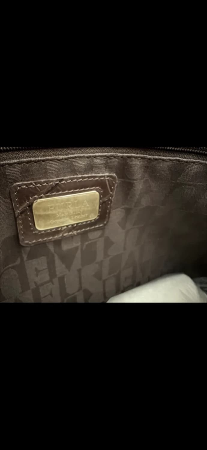 Furla 가죽 토트백입니다 갈색 악어 패턴이 고급스러워요 토트백과 숄더 상품이미지3