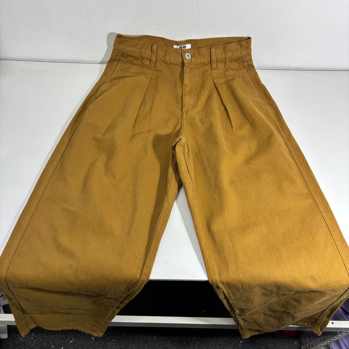 25 유니클로U 연브라운 핀턱 와이드 코튼팬츠 상품이미지2