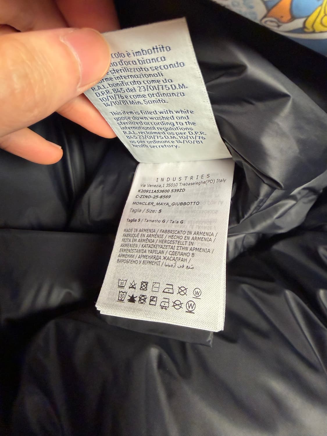 몽클레어 마야 매트 패딩 블랙 새상품 25Fw 5사이즈 상품이미지4