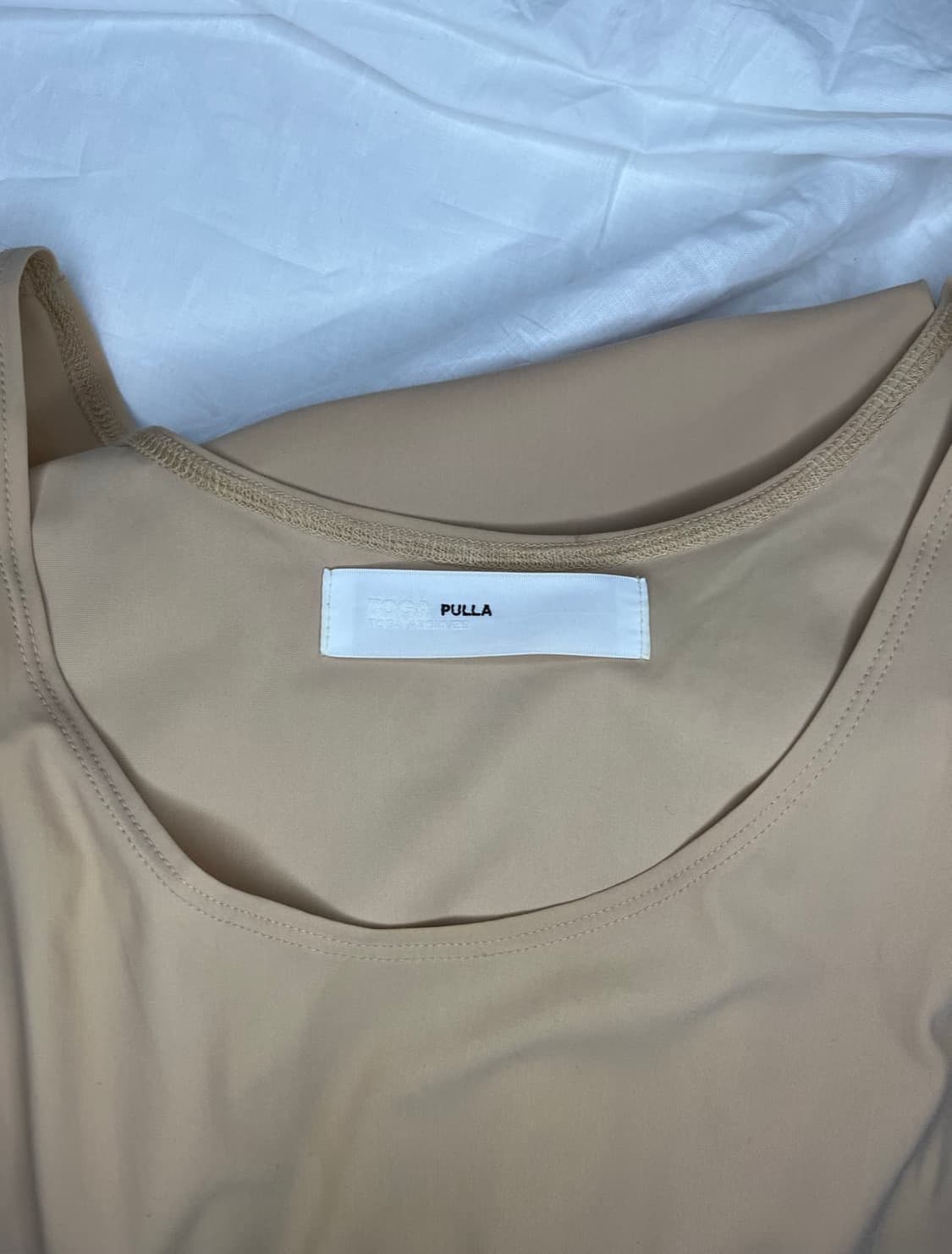 토가풀라 누드 루칭 탑 벨벳 드레스 상품이미지3