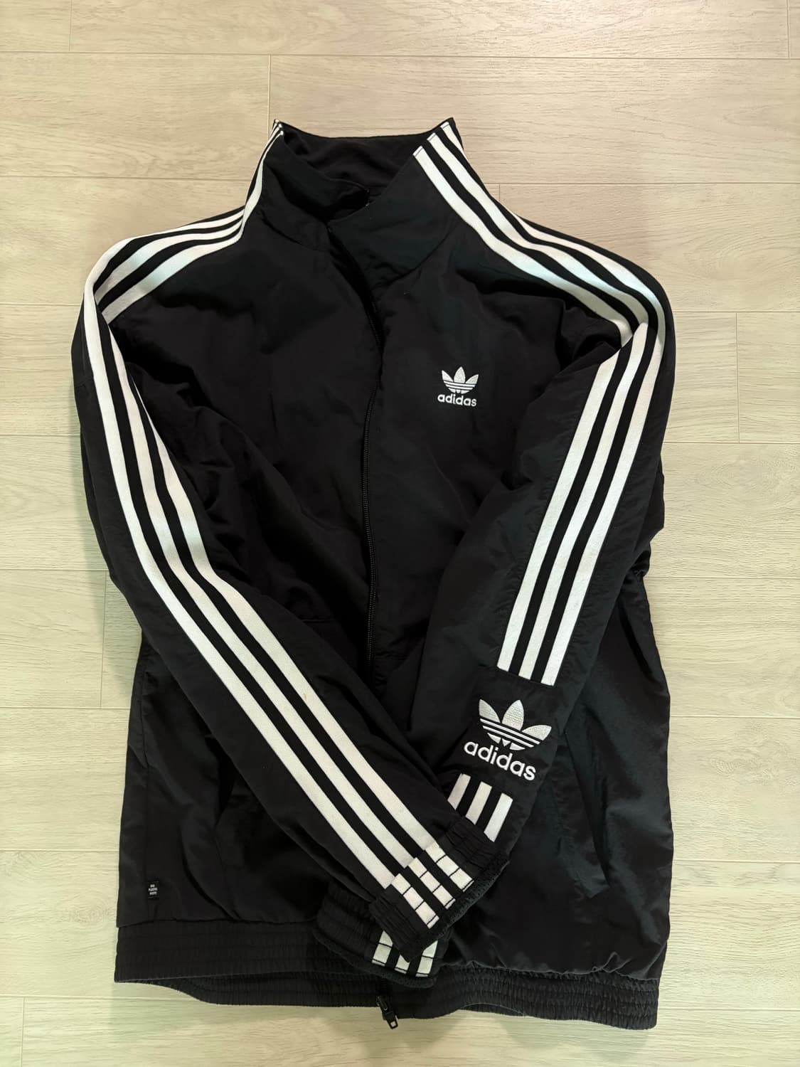 아디다스 바람막이 상품이미지1
