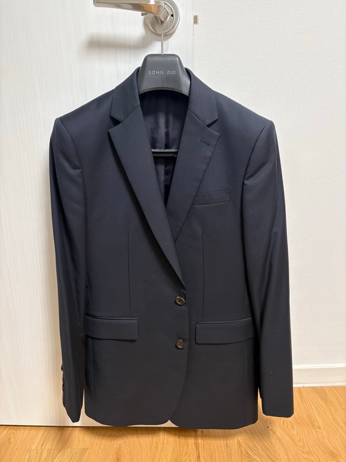 송지오 옴므 남성 네이비 정장 세트(48사이즈) 상품이미지1