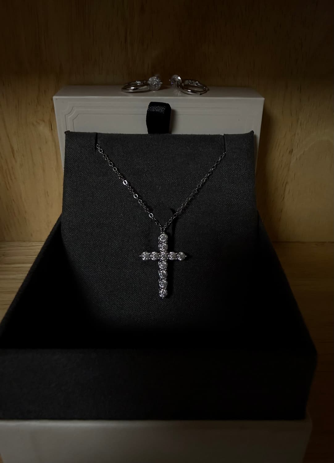 모이사나이트 십자가 목걸이 상품이미지1